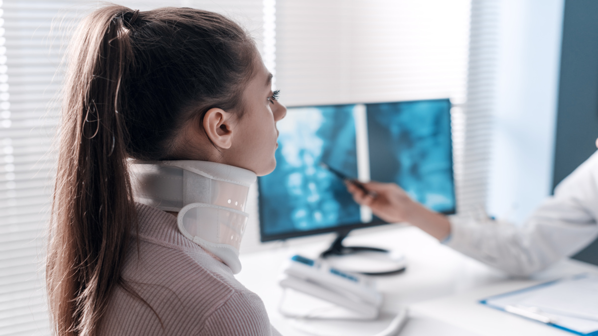 15 signs you should see a chiropractor after a car accident - Raintreechiro.com car accident chiropractor